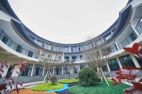 朱德故里景区客博园与德乡慢村精品民宿盛装迎客,双凤纪念园增添新亮点